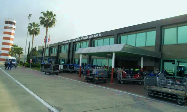 Adana Şakirpaşa repülőtér