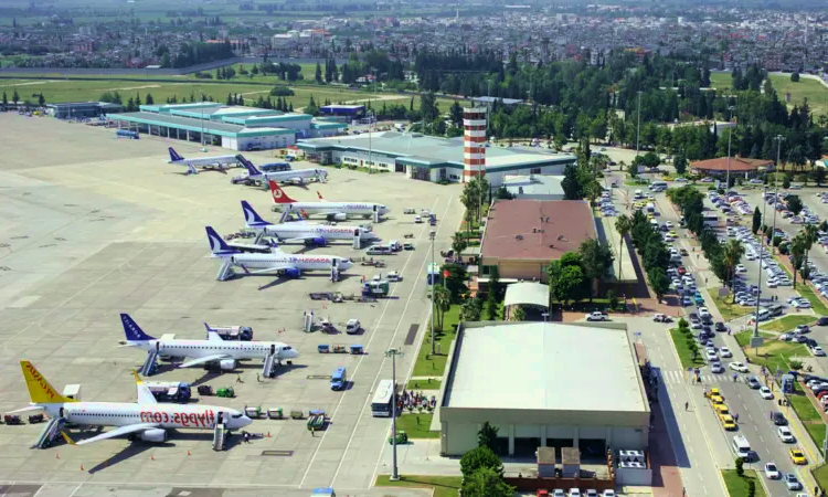 Adana Şakirpaşa repülőtér